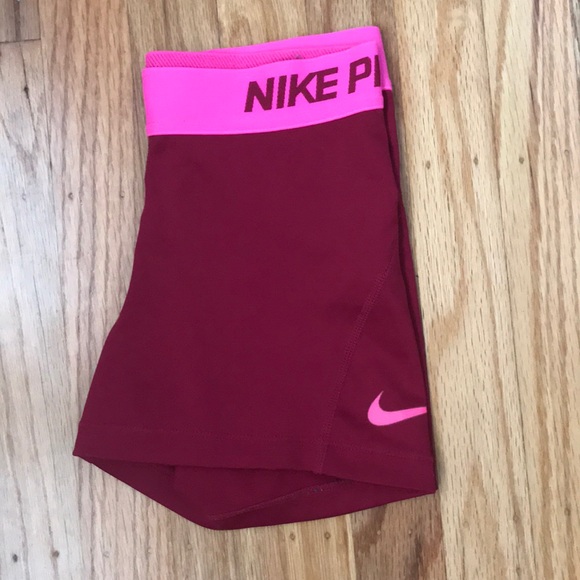 nike pros - Picture 1 of 4